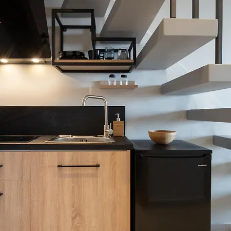 Melian * Nikiti (Sithonia)