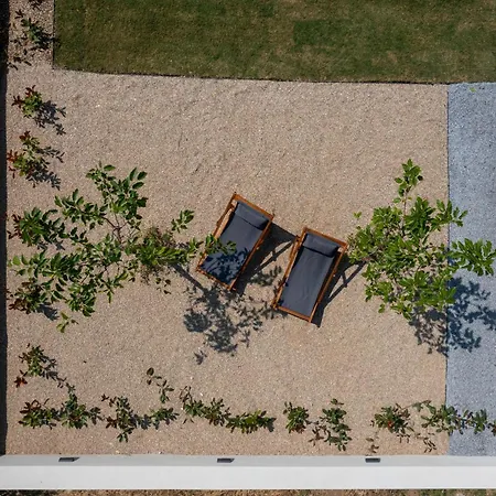 Melian * Nikiti (Sithonia)