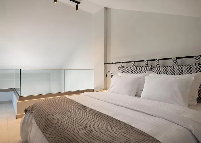 Melian Daire Nikiti (Sithonia)