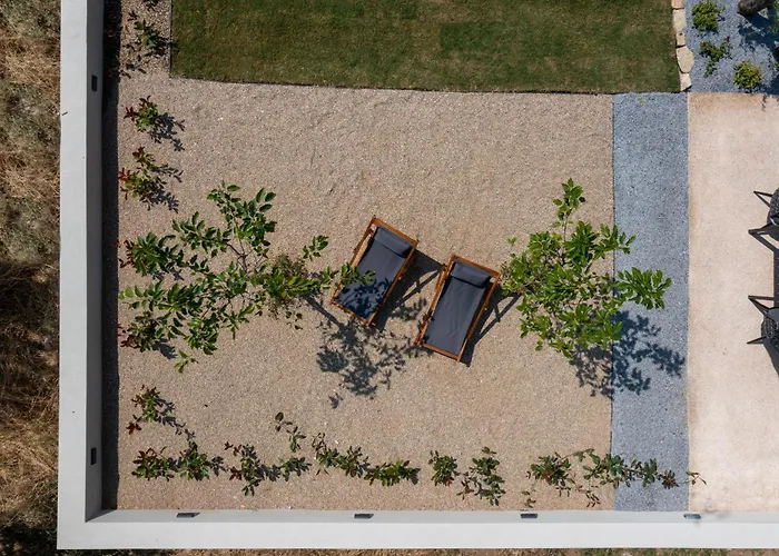 Melian * Nikiti (Sithonia)